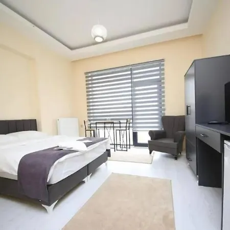 Ankara Yenimahalle'de Temiz Ve Konforlu Oezel Apartment *